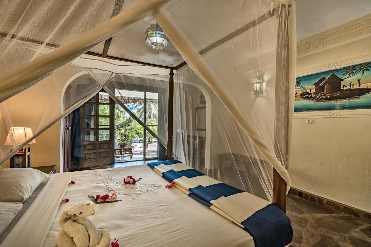 Jacaranda Beach Resort Ватаму Экстерьер фото