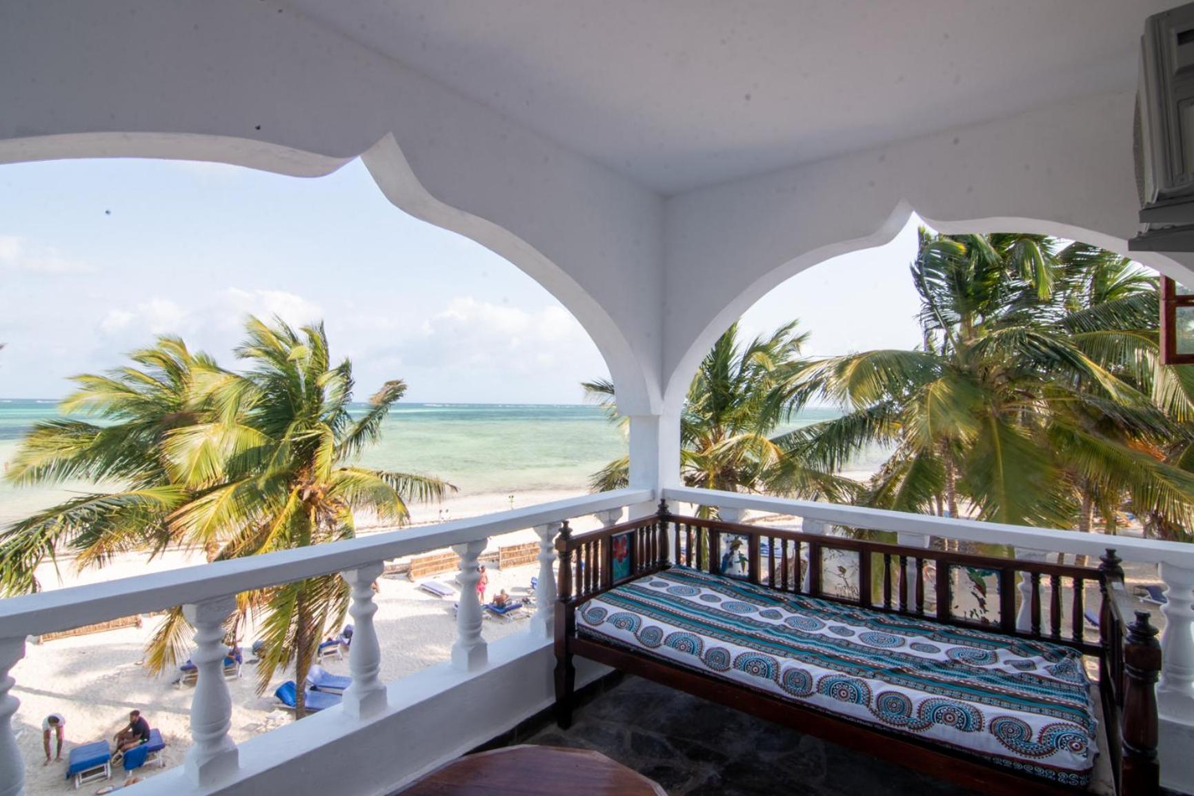 Jacaranda Beach Resort Ватаму Экстерьер фото