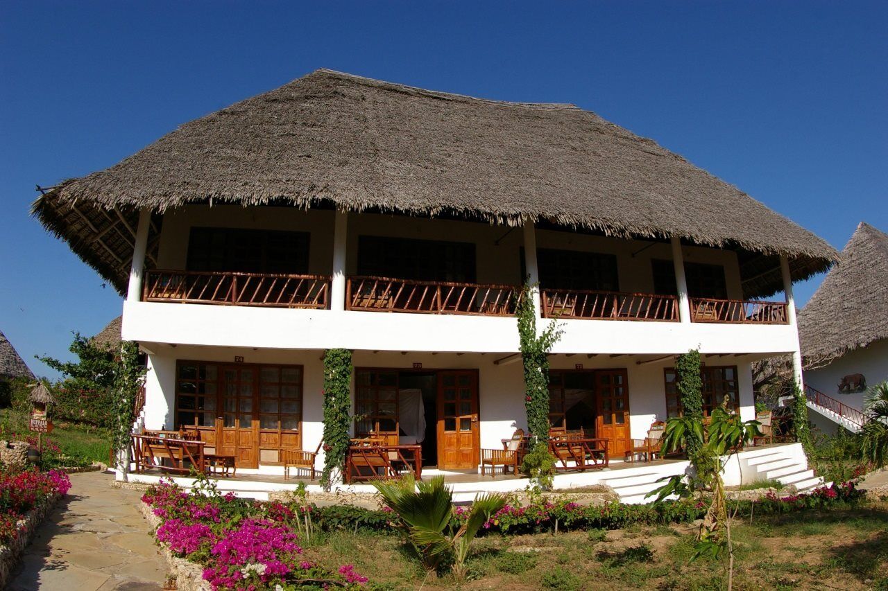 Jacaranda Beach Resort Ватаму Экстерьер фото